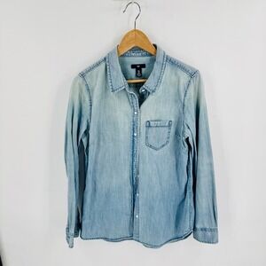 Gap Factory Denim Button Down Light Wash Size M Western Pearl Snaps Coastal